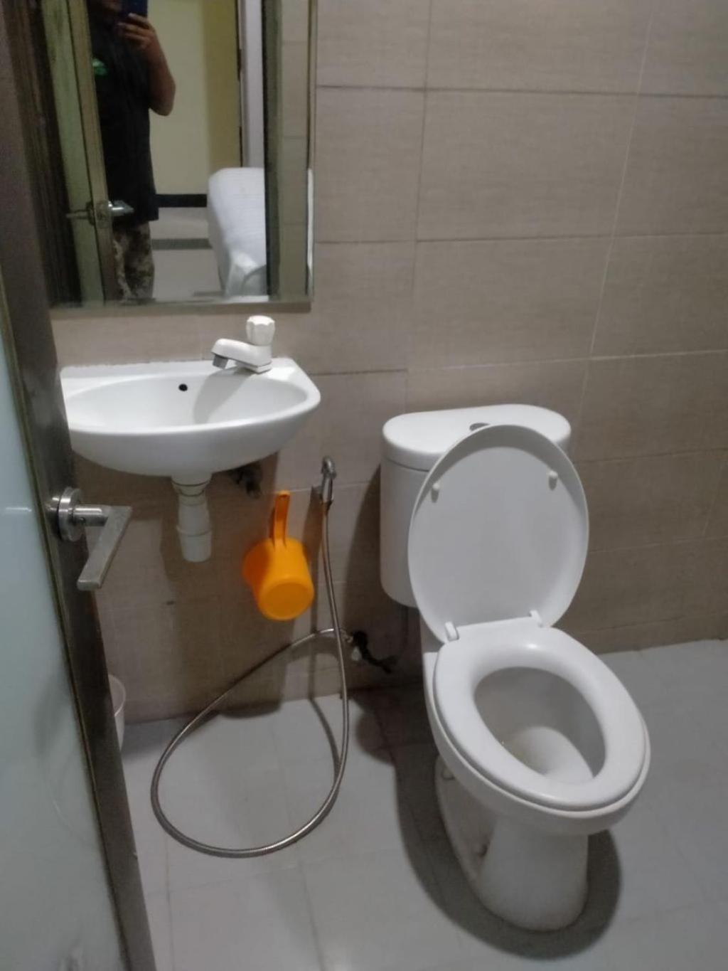 Dekost Madiun Hotel Luaran gambar