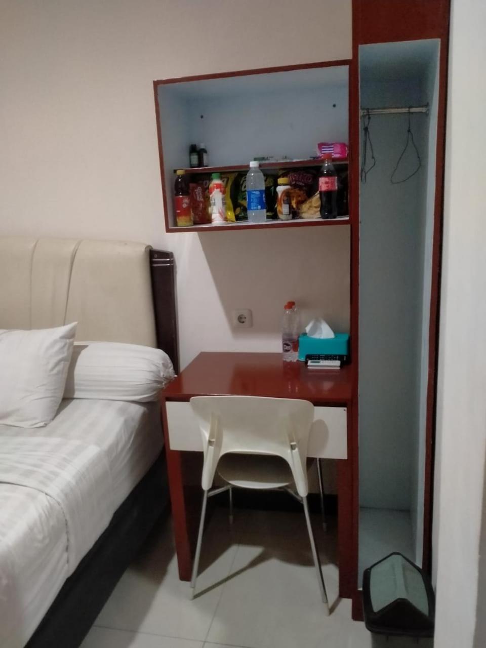Dekost Madiun Hotel Luaran gambar